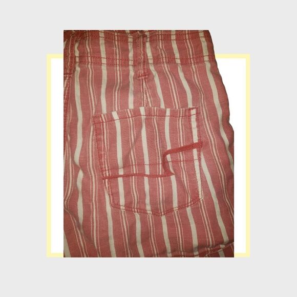 American Eagle Paper Bag Striped Red and White Shorts size 0 - Picture 6 of 8